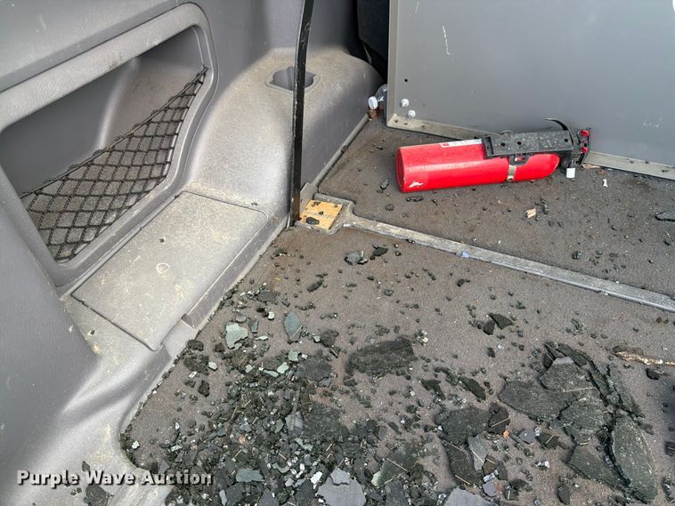 image for item EL0094 2005 Ford Explorer SUV