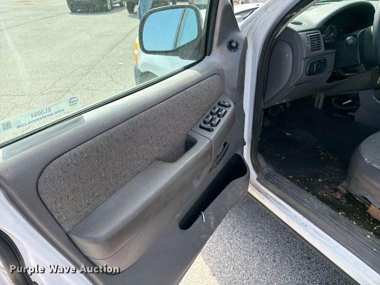 image for item EL0094 2005 Ford Explorer SUV