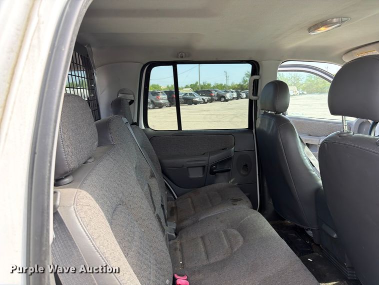 image for item EL0094 2005 Ford Explorer SUV