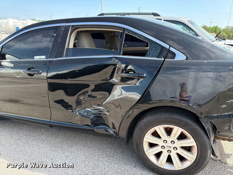 image for item EL0095 2012 Ford Taurus 