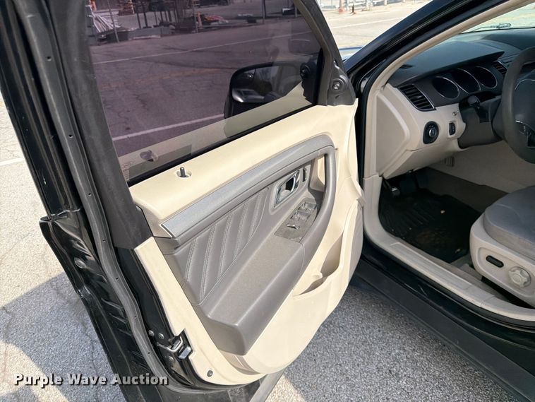 image for item EL0095 2012 Ford Taurus 