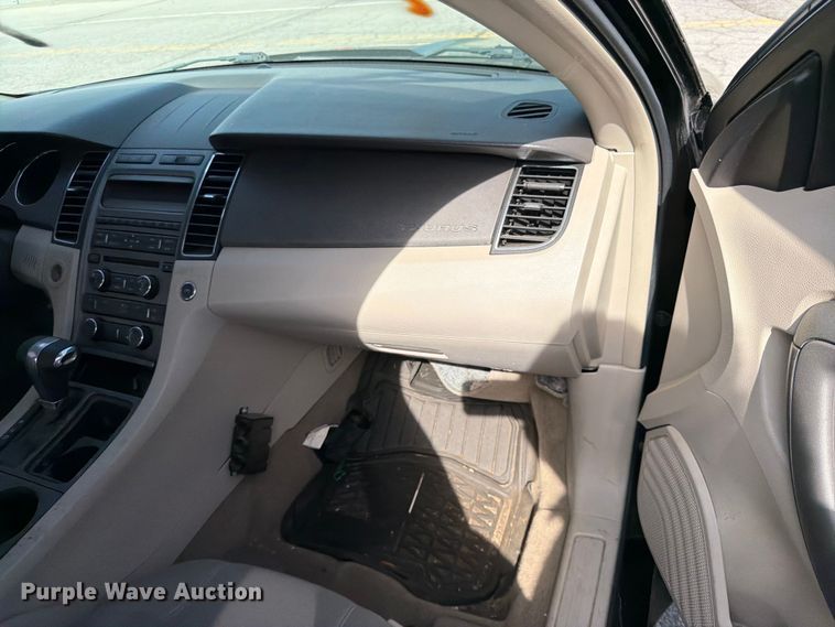 image for item EL0095 2012 Ford Taurus 