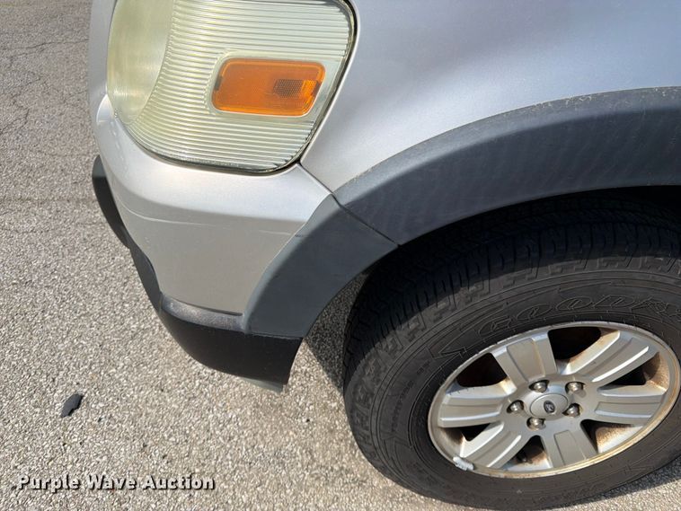 image for item EL0096 2007 Ford Explorer SUV