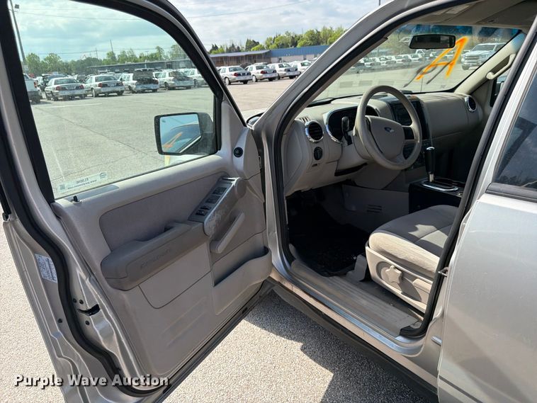 image for item EL0096 2007 Ford Explorer SUV
