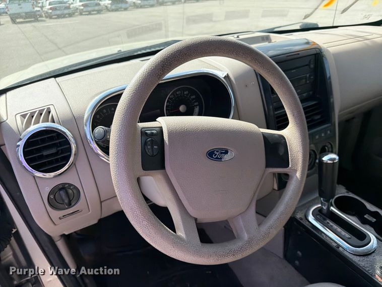 image for item EL0096 2007 Ford Explorer SUV