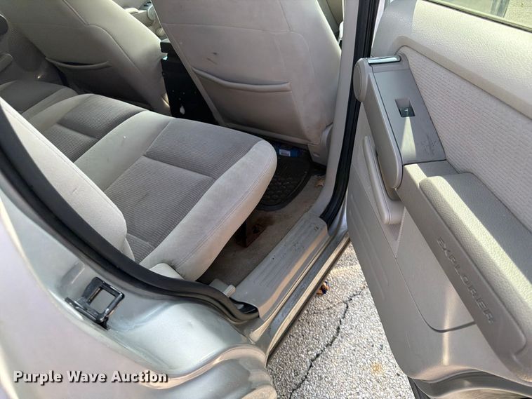 image for item EL0096 2007 Ford Explorer SUV