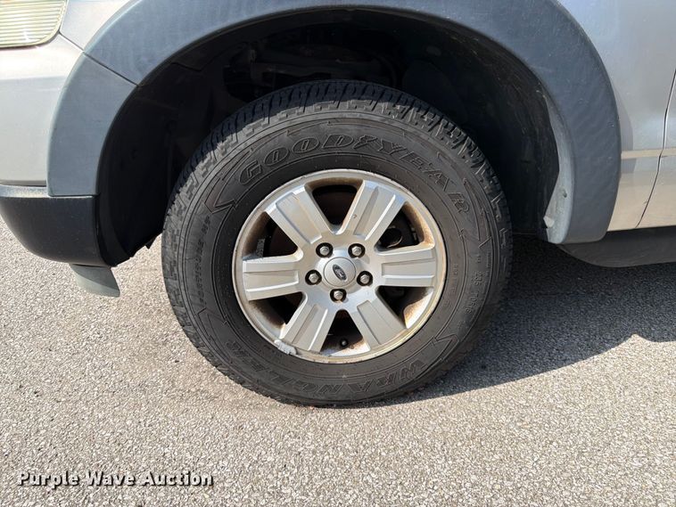 image for item EL0096 2007 Ford Explorer SUV