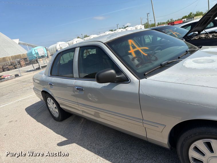 image for item EL0097 2008 Ford Crown Victoria 