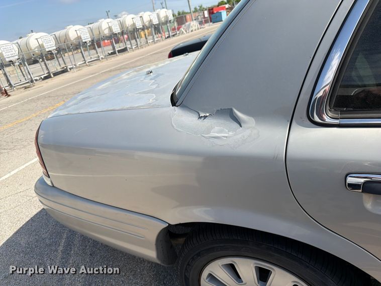 image for item EL0097 2008 Ford Crown Victoria 