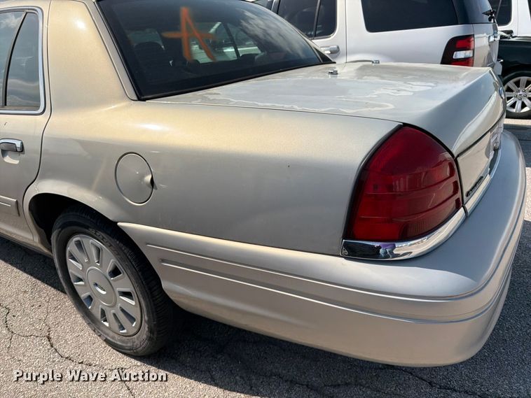 image for item EL0097 2008 Ford Crown Victoria 