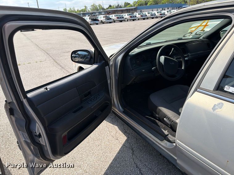 image for item EL0097 2008 Ford Crown Victoria 