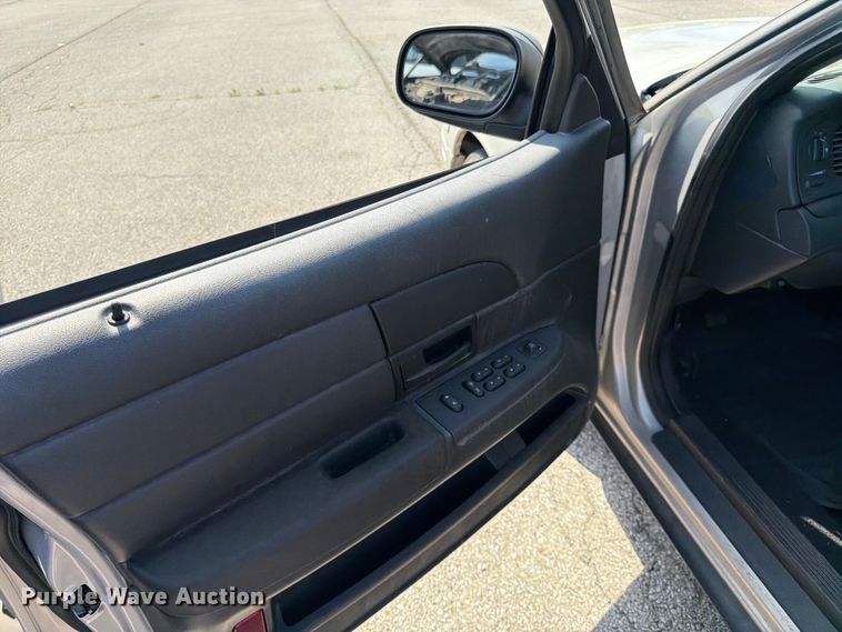 image for item EL0097 2008 Ford Crown Victoria 