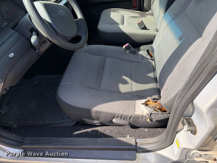 image for item EL0097 2008 Ford Crown Victoria 