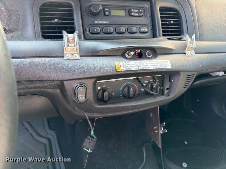 image for item EL0097 2008 Ford Crown Victoria 