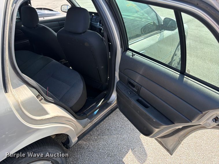 image for item EL0097 2008 Ford Crown Victoria 