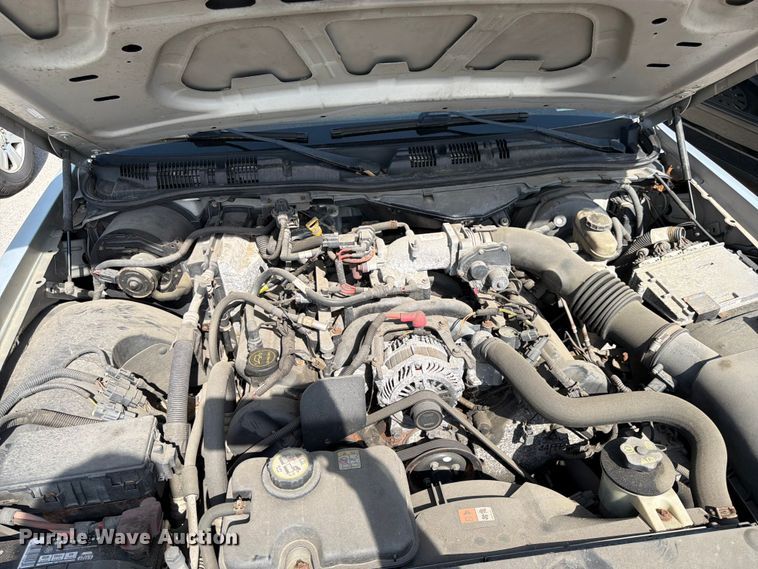 image for item EL0097 2008 Ford Crown Victoria 