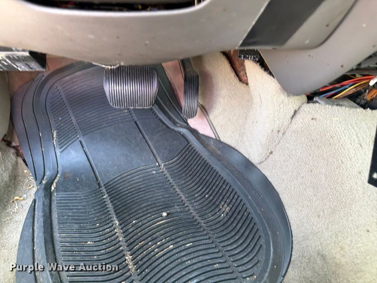 image for item EL0098 2010 Ford Crown Victoria 