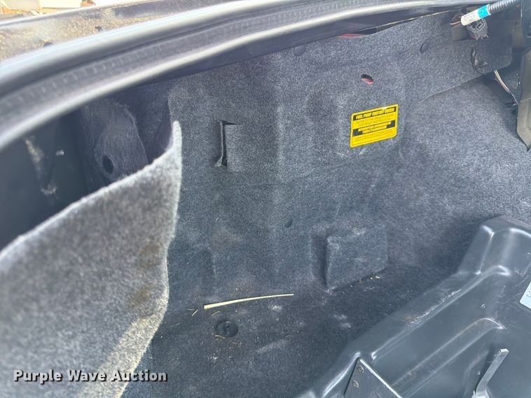 image for item EL0098 2010 Ford Crown Victoria 