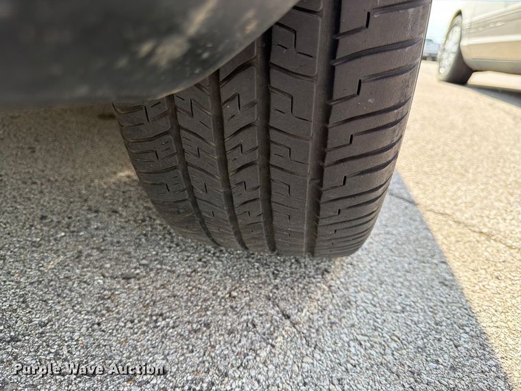 image for item EL0098 2010 Ford Crown Victoria 