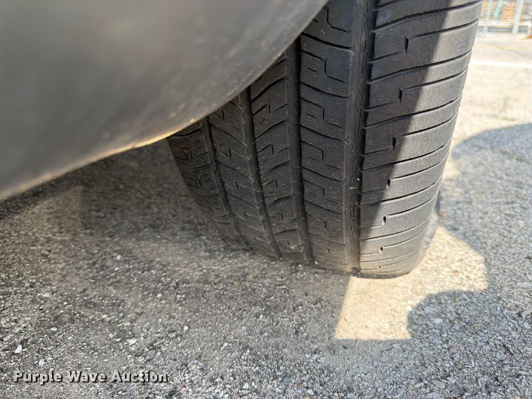 image for item EL0098 2010 Ford Crown Victoria 