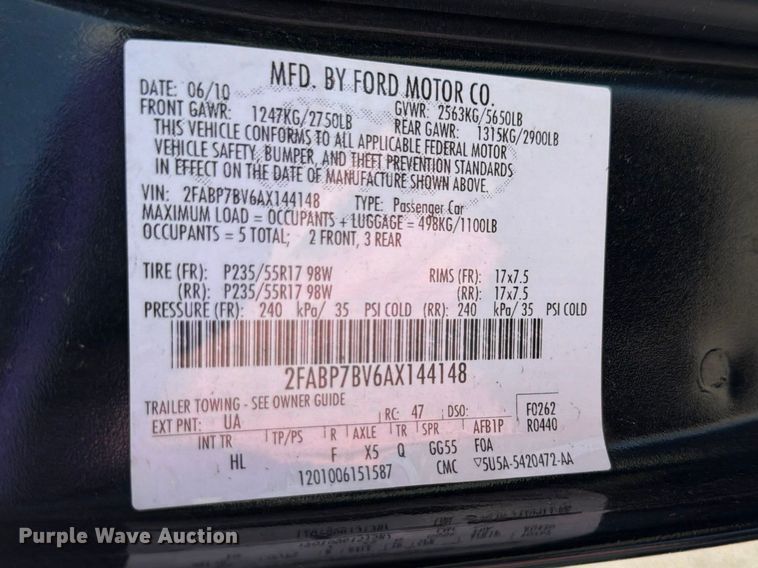 image for item EL0098 2010 Ford Crown Victoria 