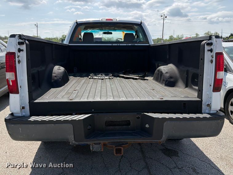 image for item EL0100 2007 Ford F150 pickup truck