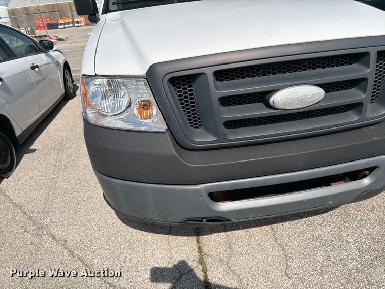 image for item EL0100 2007 Ford F150 pickup truck