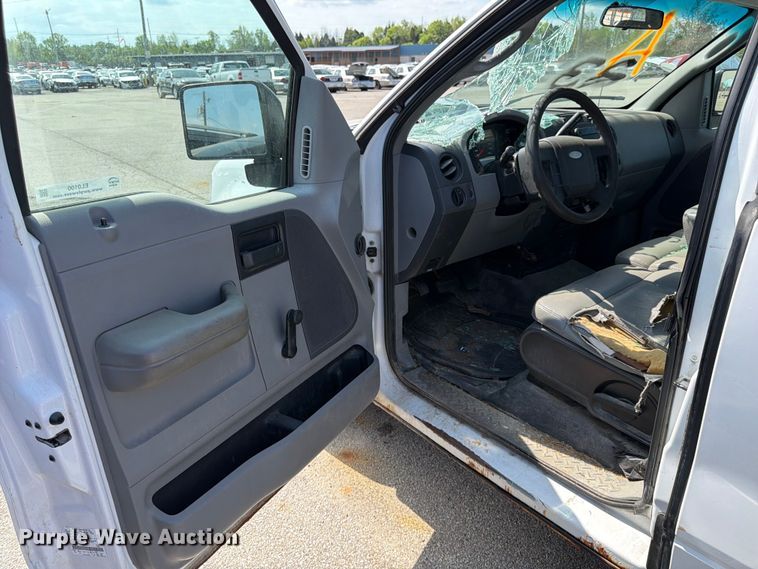 image for item EL0100 2007 Ford F150 pickup truck