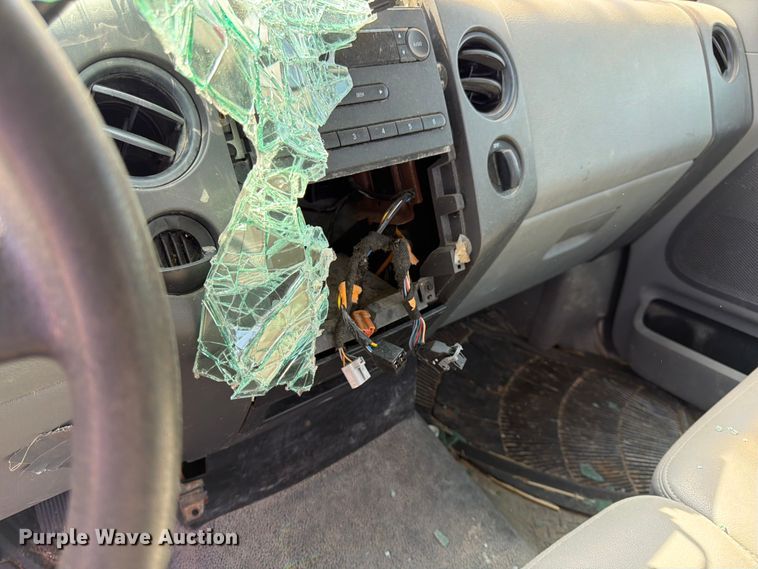 image for item EL0100 2007 Ford F150 pickup truck