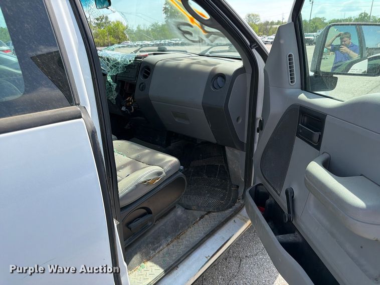 image for item EL0100 2007 Ford F150 pickup truck