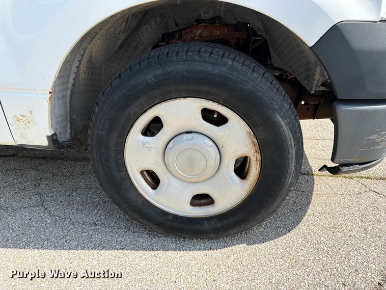 image for item EL0100 2007 Ford F150 pickup truck