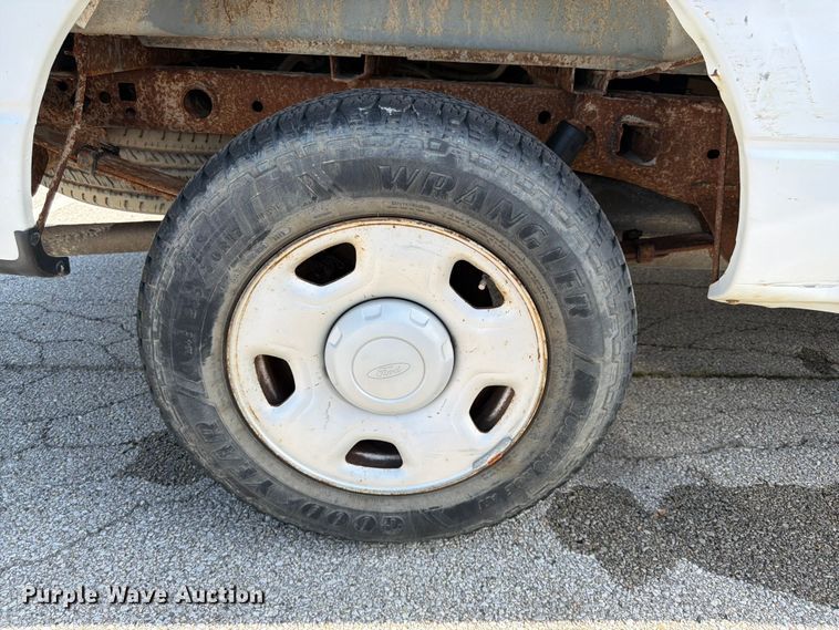 image for item EL0100 2007 Ford F150 pickup truck