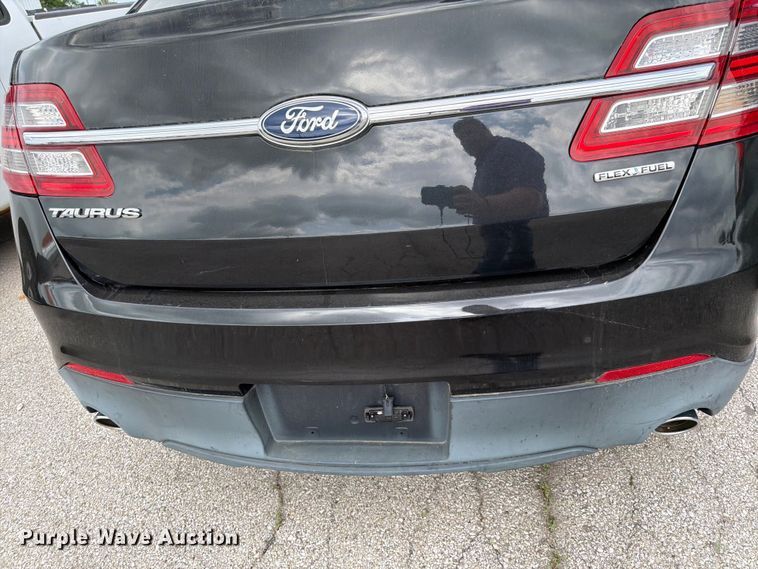 image for item EL0101 2014 Ford Taurus 