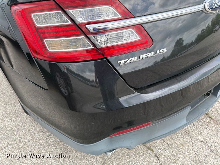 image for item EL0101 2014 Ford Taurus 