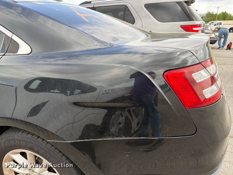 image for item EL0101 2014 Ford Taurus 
