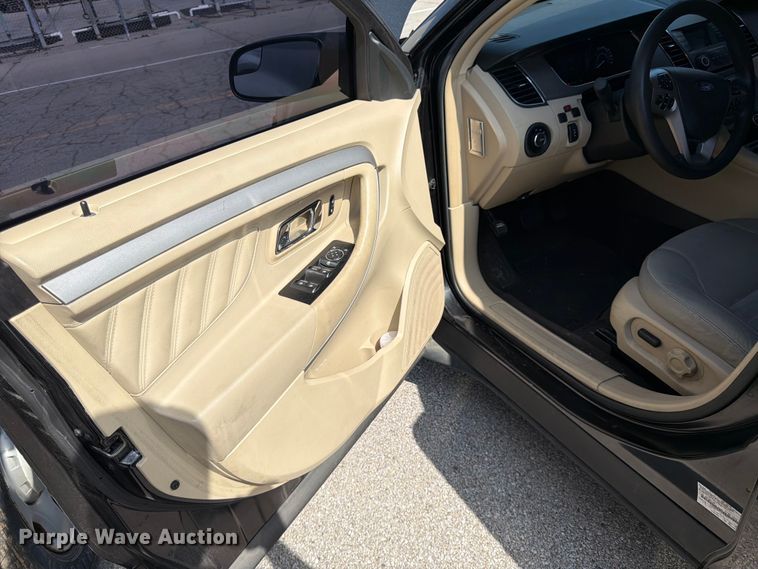 image for item EL0101 2014 Ford Taurus 