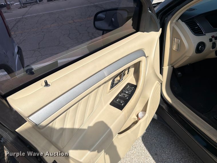 image for item EL0101 2014 Ford Taurus 