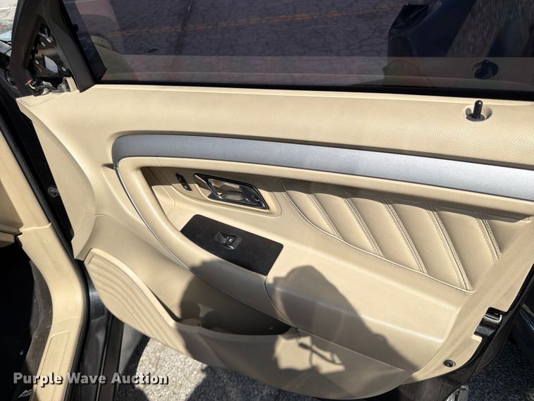 image for item EL0101 2014 Ford Taurus 