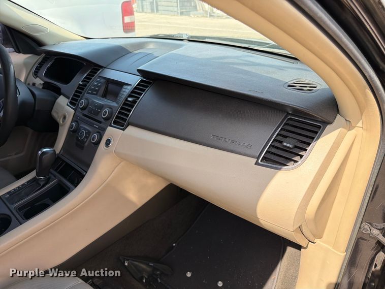 image for item EL0101 2014 Ford Taurus 