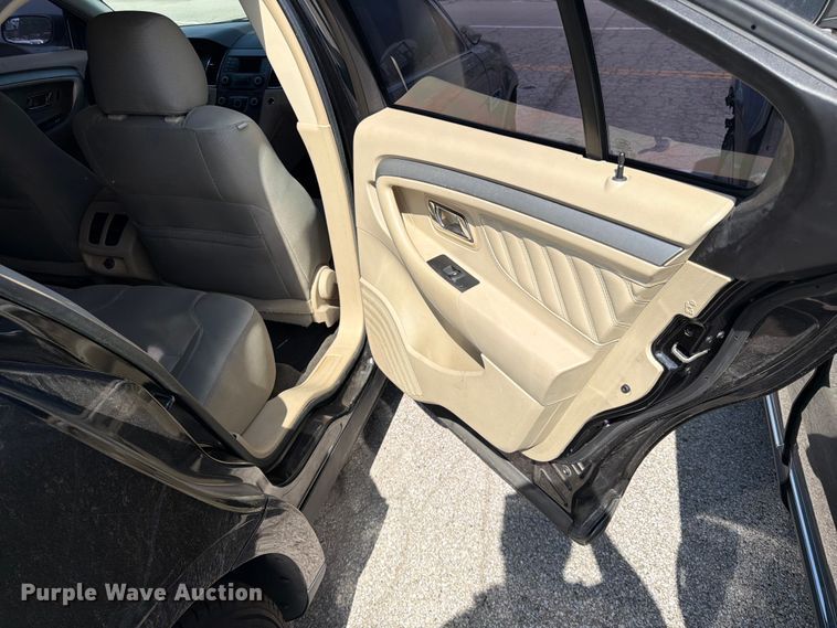 image for item EL0101 2014 Ford Taurus 