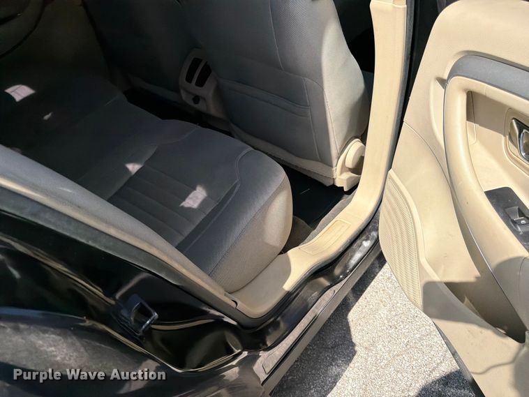 image for item EL0101 2014 Ford Taurus 