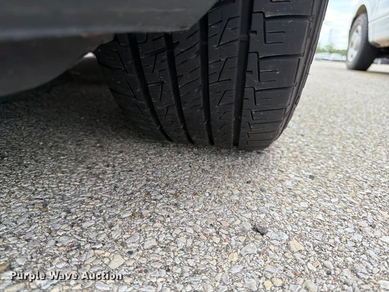 image for item EL0101 2014 Ford Taurus 