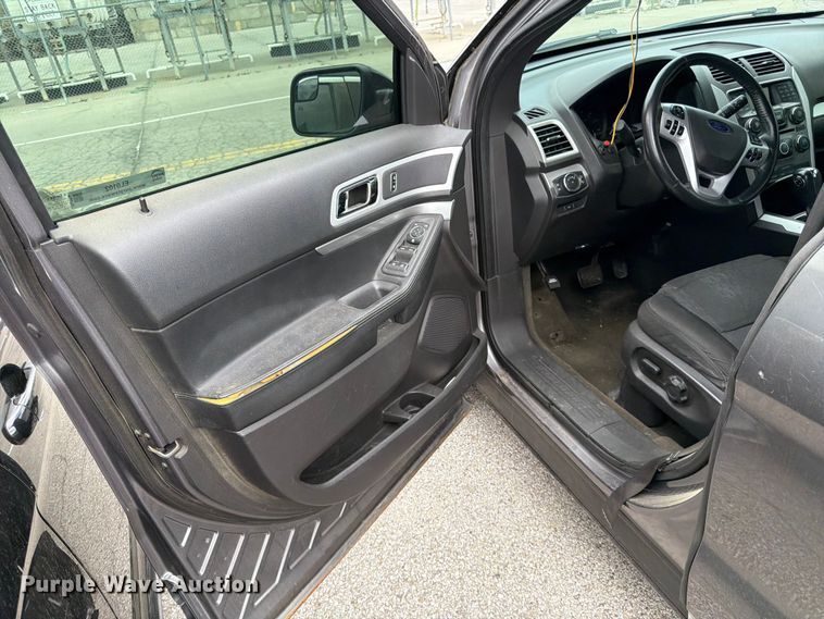 image for item EL0102 2013 Ford Explorer SUV