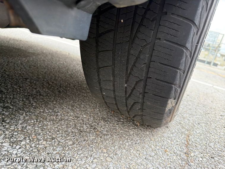 image for item EL0102 2013 Ford Explorer SUV