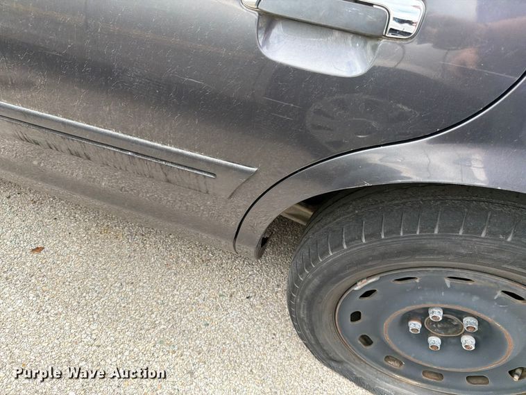 image for item EL0104 2005 Ford Crown Victoria 