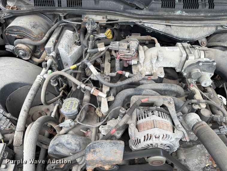 image for item EL0104 2005 Ford Crown Victoria 