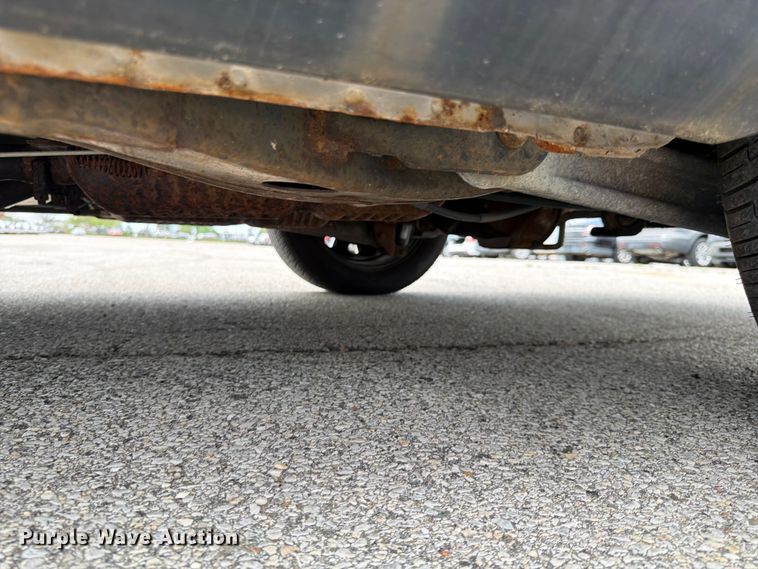 image for item EL0105 2010 Ford Crown Victoria 