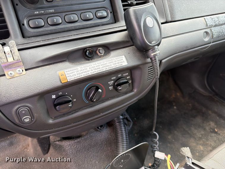 image for item EL0105 2010 Ford Crown Victoria 