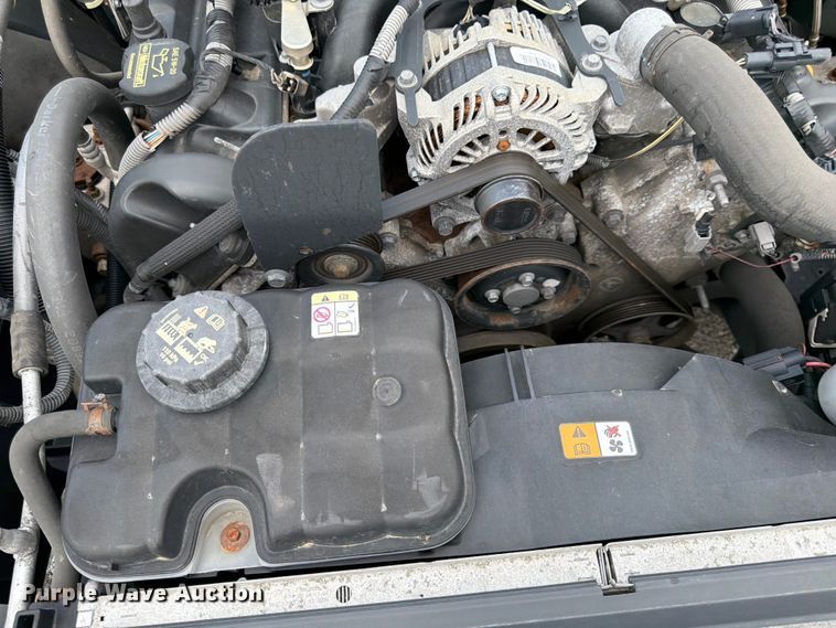 image for item EL0105 2010 Ford Crown Victoria 