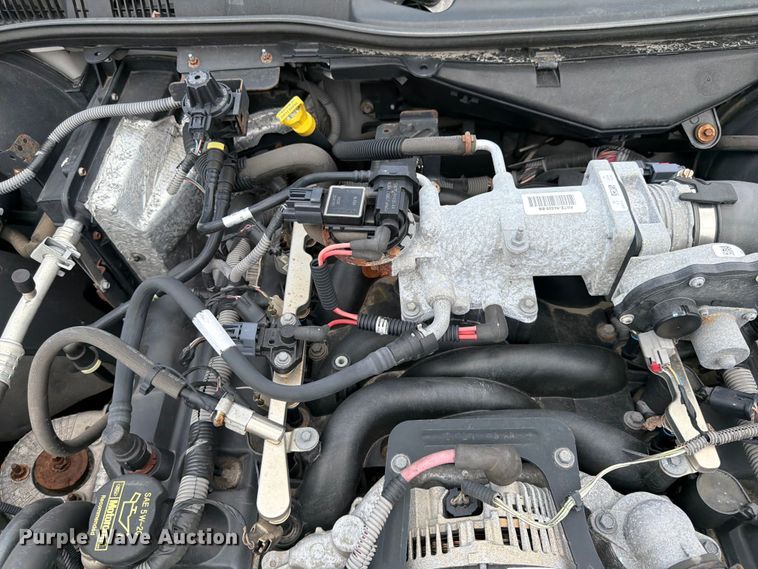 image for item EL0105 2010 Ford Crown Victoria 